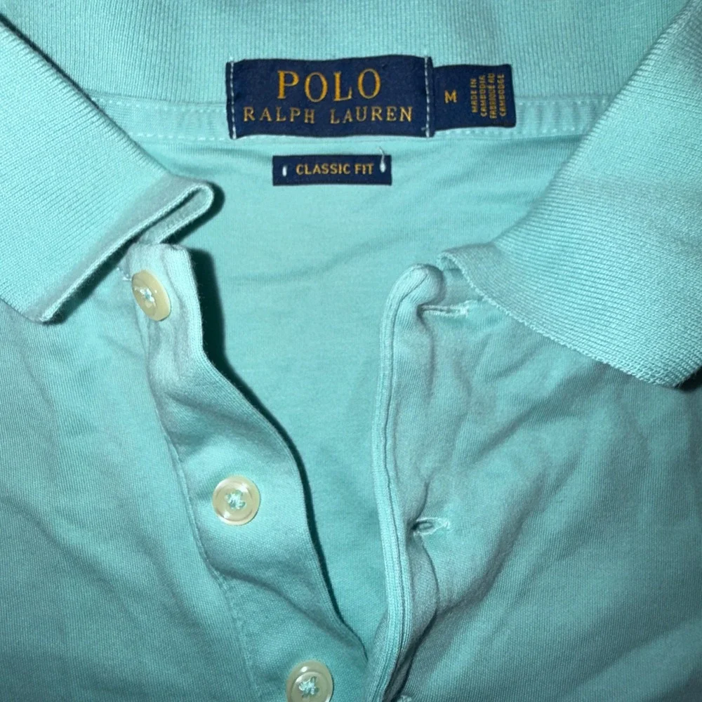 Polo Ralph Lauren Polo Shirt Medium Aqua Blue teal Classic Fit Short Sleeve‎